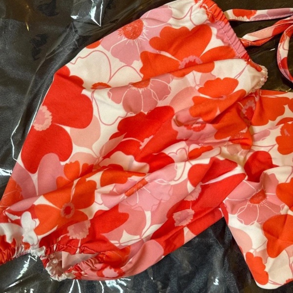 Floral Cutout Two-Piece Dress in Red & Pink - Picture 4 of 5